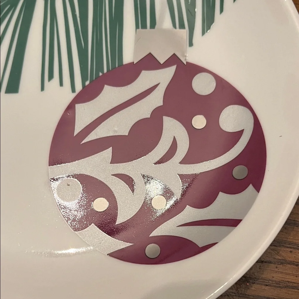 Crate & Barrel Festive Ornament Plates, set‎ of 4